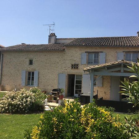 Les Chenets Bed & Breakfast Chenay  Exterior photo